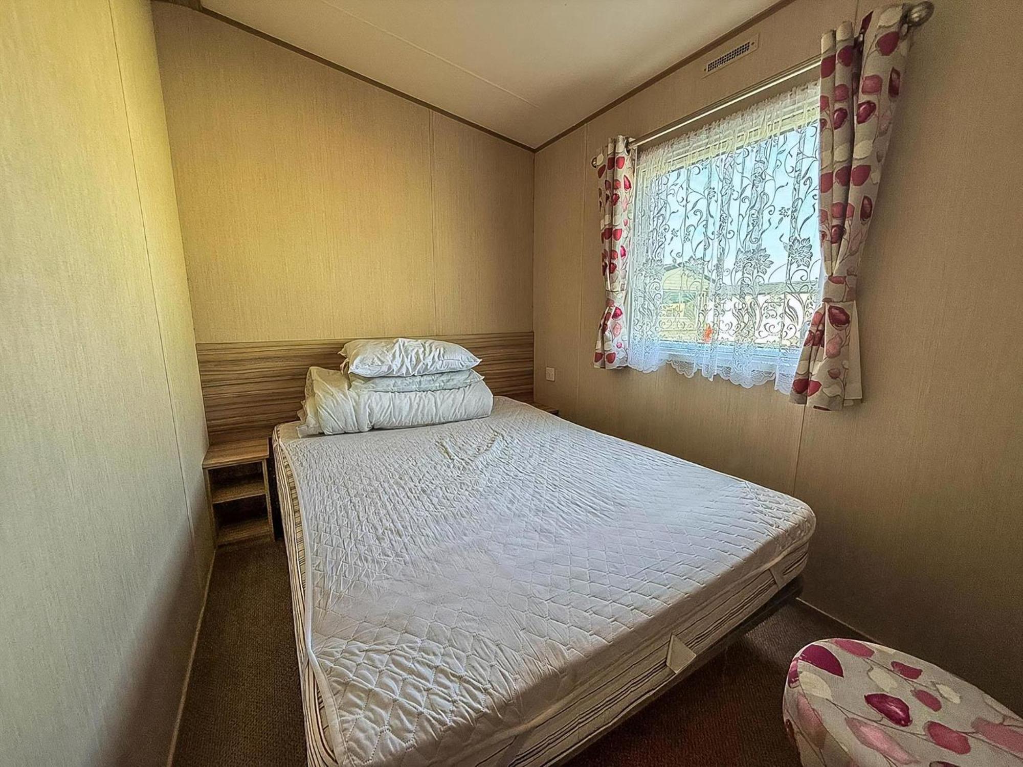 Great 8 Berth Caravan In Norfolk Near To Great Yarmouth Ref 20178Bs Hopton on Sea Екстер'єр фото