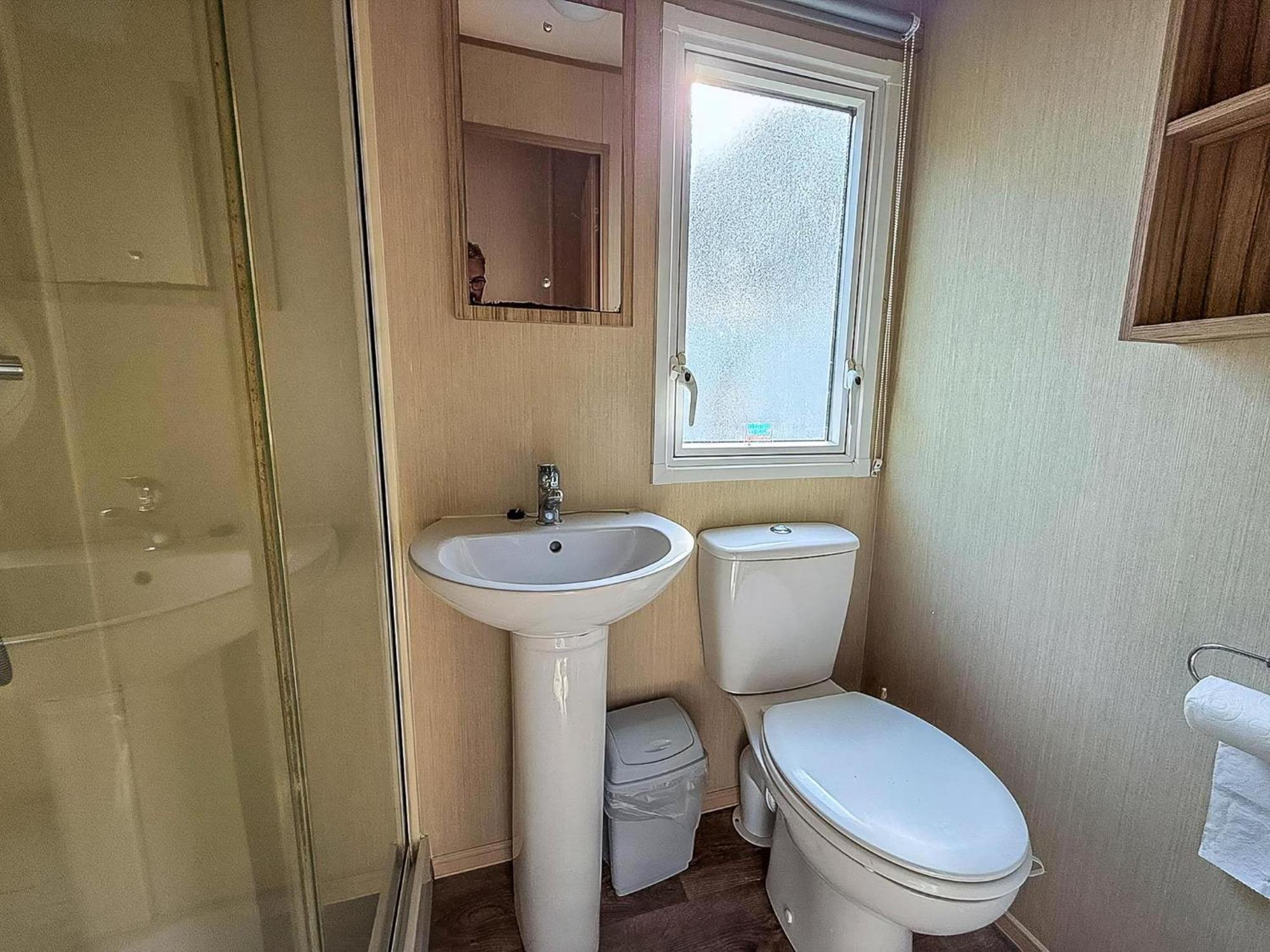 Great 8 Berth Caravan In Norfolk Near To Great Yarmouth Ref 20178Bs Hopton on Sea Екстер'єр фото